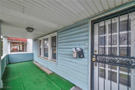 13818 Durkee Avenue Cleveland OH 44105
