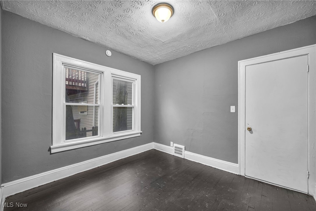 13818 Durkee Avenue Cleveland OH 44105