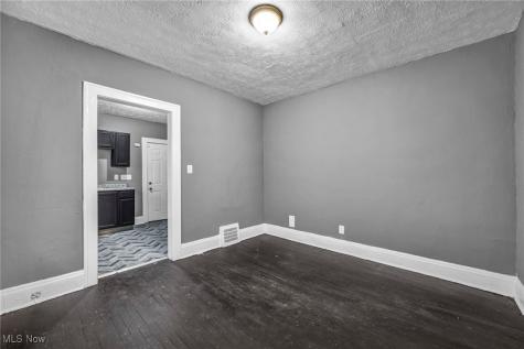 13818 Durkee Avenue Cleveland OH 44105