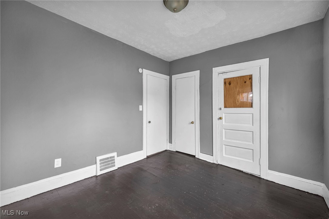 13818 Durkee Avenue Cleveland OH 44105