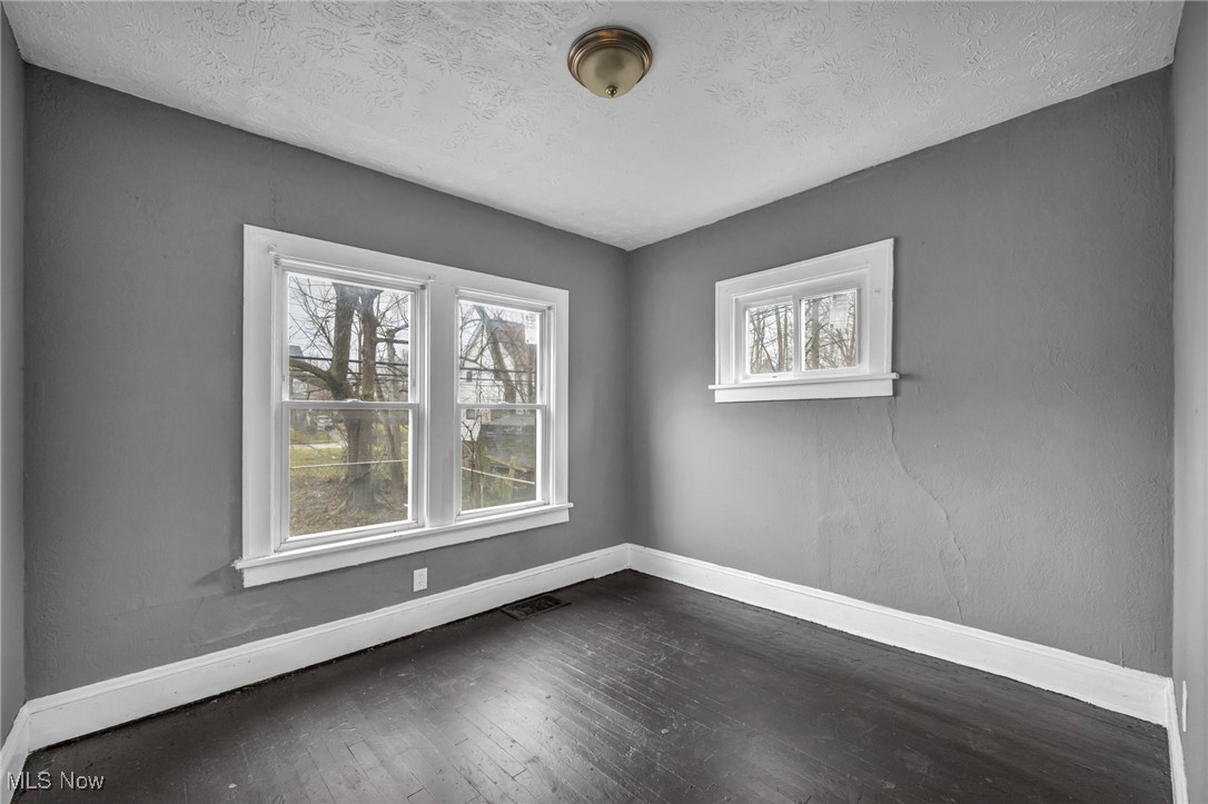 13818 Durkee Avenue Cleveland OH 44105