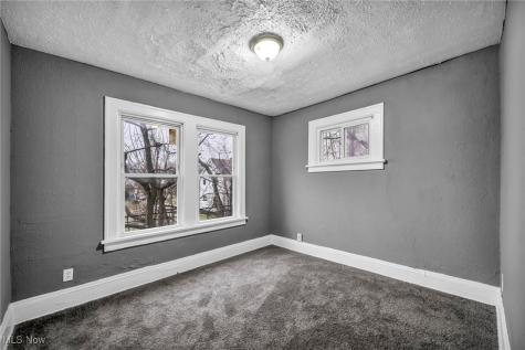 13818 Durkee Avenue Cleveland OH 44105
