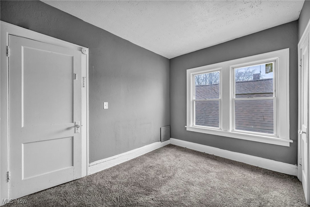 13818 Durkee Avenue Cleveland OH 44105
