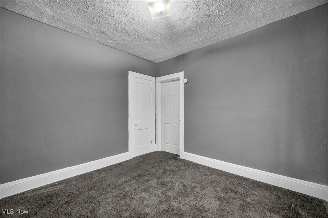 13818 Durkee Avenue Cleveland OH 44105