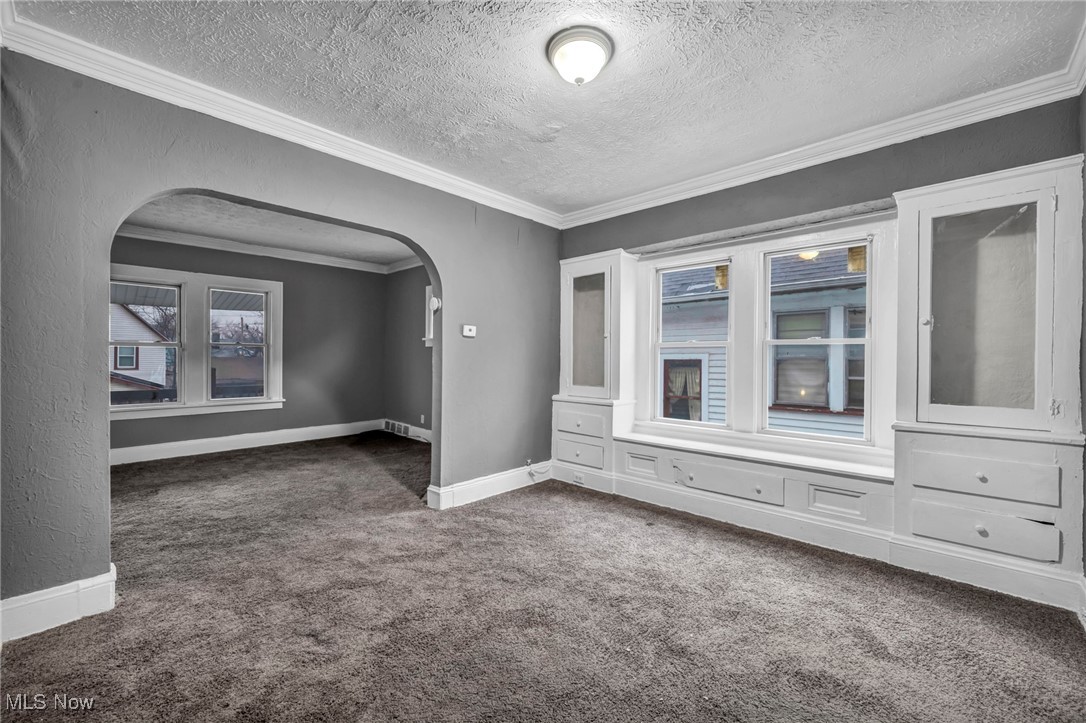 13818 Durkee Avenue Cleveland OH 44105