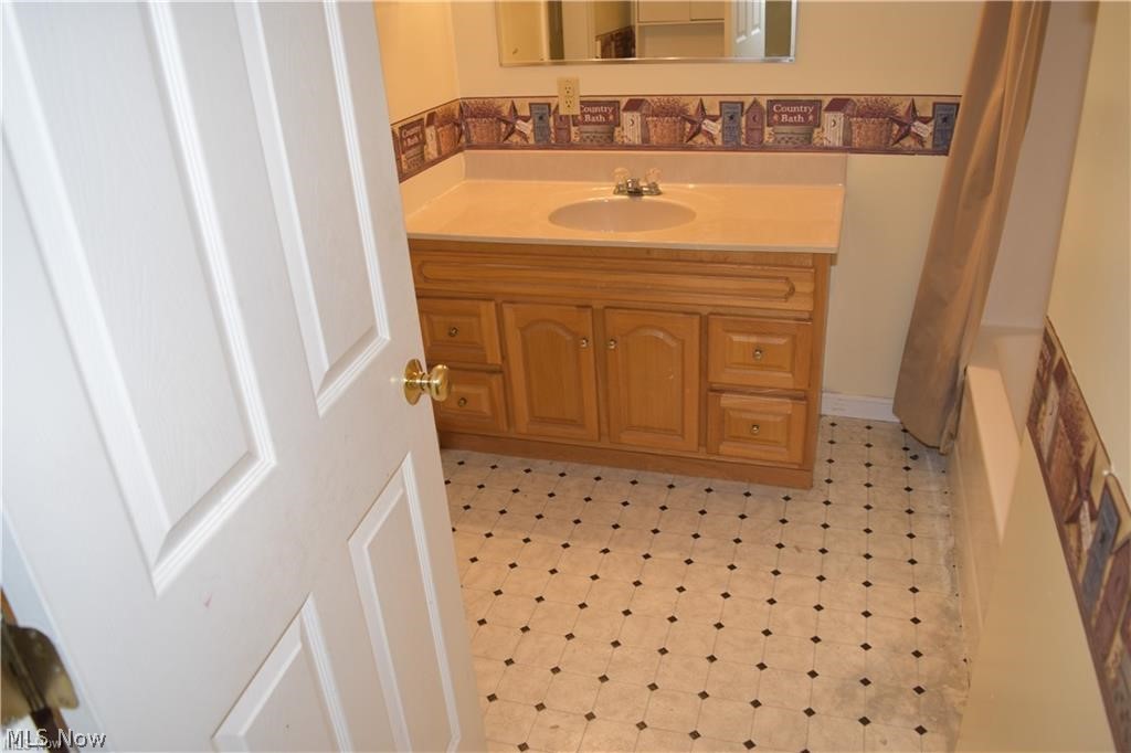 3595 & 3597 W 36th Street Shadyside OH 43947