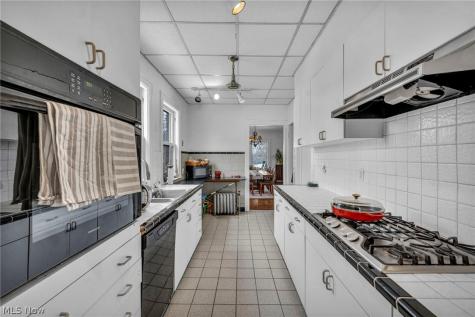 2410 Overlook Road Cleveland Heights OH 44106