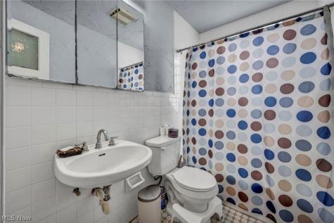 2410 Overlook Road Cleveland Heights OH 44106