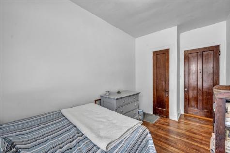 2410 Overlook Road Cleveland Heights OH 44106
