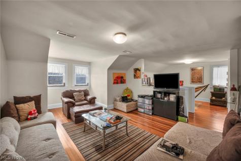 2410 Overlook Road Cleveland Heights OH 44106