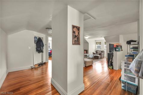 2410 Overlook Road Cleveland Heights OH 44106
