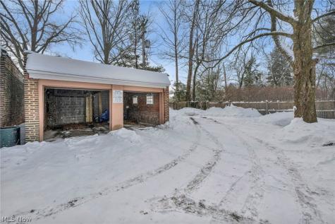 2410 Overlook Road Cleveland Heights OH 44106