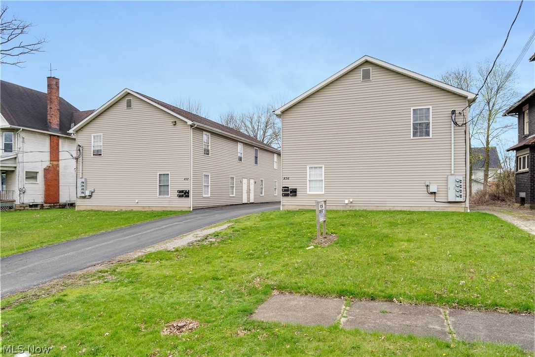 832 Michigan Avenue Youngstown OH 44504
