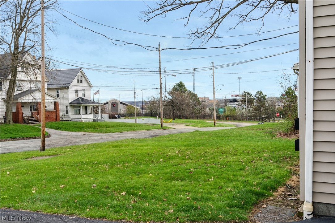 832 Michigan Avenue Youngstown OH 44504