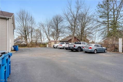 832 Michigan Avenue Youngstown OH 44504