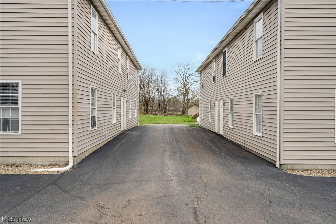 832 Michigan Avenue Youngstown OH 44504