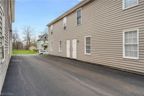 832 Michigan Avenue Youngstown OH 44504