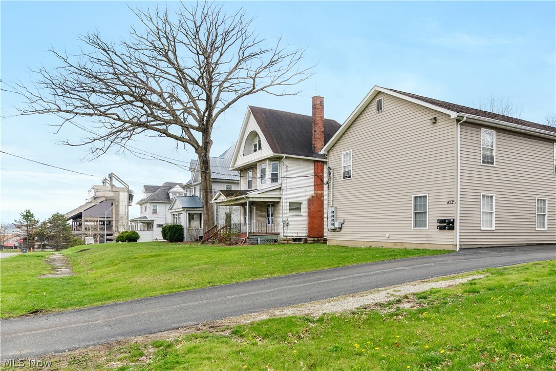 832 Michigan Avenue Youngstown OH 44504