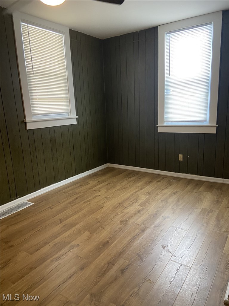3322 Daisy Avenue Cleveland OH 44109