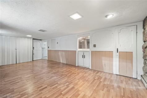 7411 Wooster Parma OH 44129