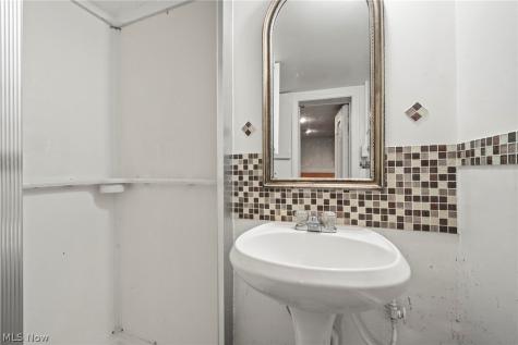 7411 Wooster Parma OH 44129