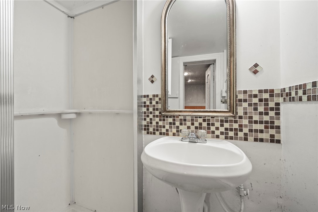 7411 Wooster Parma OH 44129