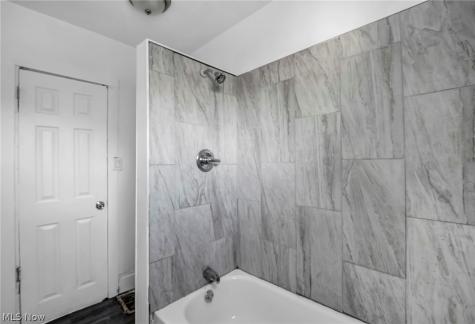 6603 Gertrude Avenue Cleveland OH 44105