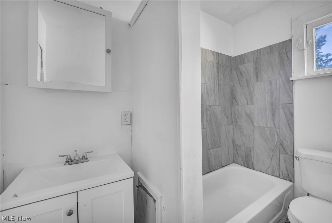 6603 Gertrude Avenue Cleveland OH 44105