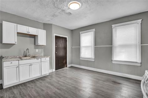 6603 Gertrude Avenue Cleveland OH 44105