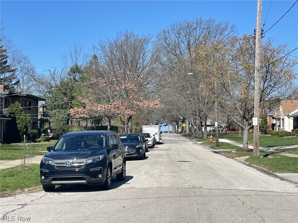 17506 Neff Road Cleveland OH 44119