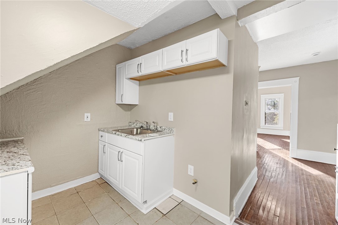 1461 Newman Avenue Lakewood OH 44107
