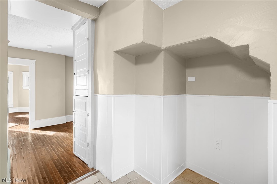 1461 Newman Avenue Lakewood OH 44107