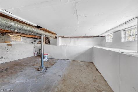 1461 Newman Avenue Lakewood OH 44107