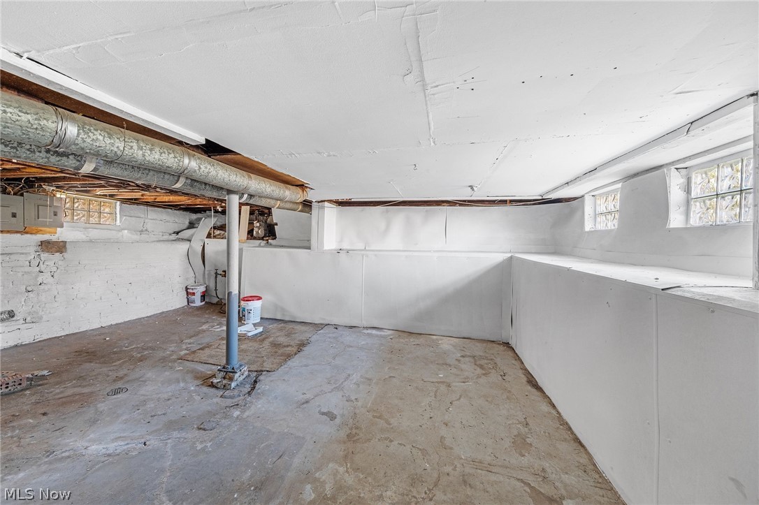 1461 Newman Avenue Lakewood OH 44107