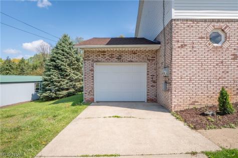 3615-3617 Mount Pleasant Street NW North Canton OH 44720
