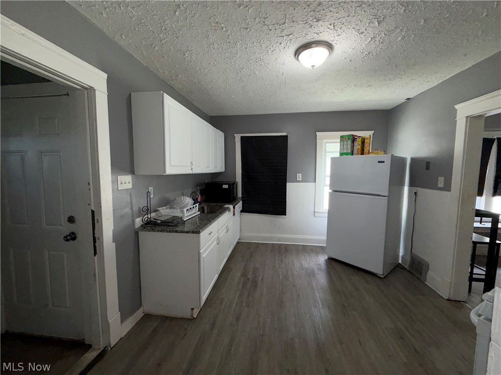 3342 W 82nd Street Cleveland OH 44102