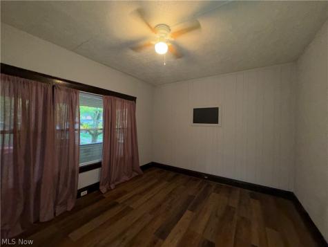 3342 W 82nd Street Cleveland OH 44102
