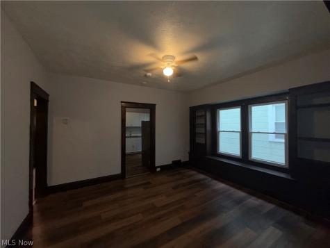 3342 W 82nd Street Cleveland OH 44102