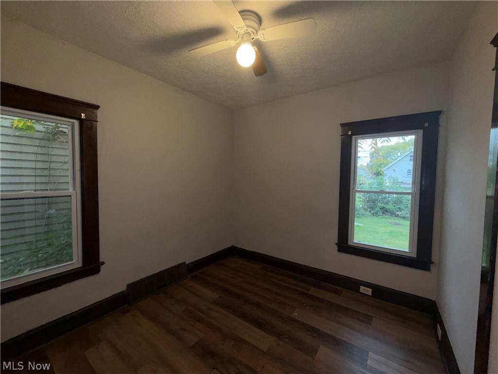 3342 W 82nd Street Cleveland OH 44102