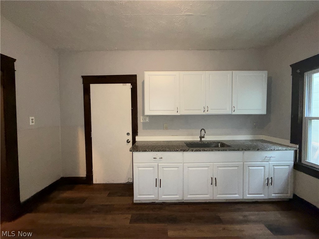 3342 W 82nd Street Cleveland OH 44102