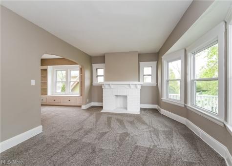 18436 Sloane Avenue Lakewood OH 44107