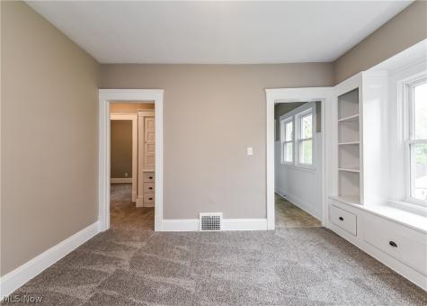 18436 Sloane Avenue Lakewood OH 44107