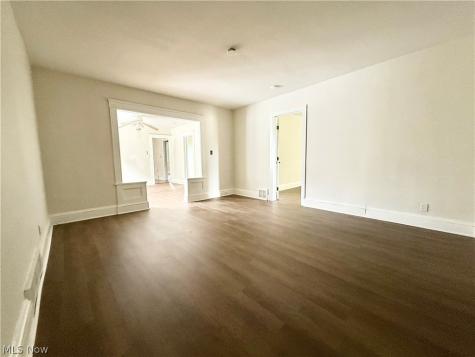 9617 Mount Auburn Avenue Cleveland OH 44104