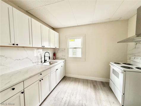 9617 Mount Auburn Avenue Cleveland OH 44104