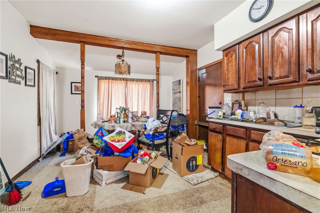 7207 Deveny Avenue Cleveland OH 44105