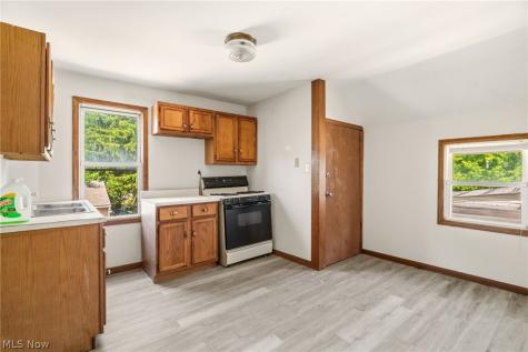 7207 Deveny Avenue Cleveland OH 44105
