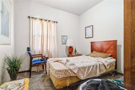 7207 Deveny Avenue Cleveland OH 44105