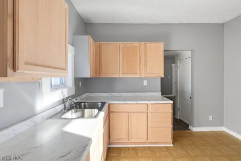 290-292 E South Street Akron OH 44311
