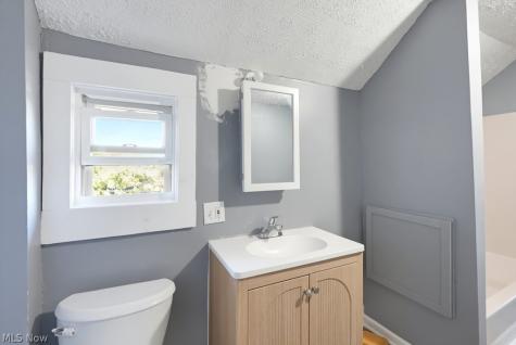 290-292 E South Street Akron OH 44311