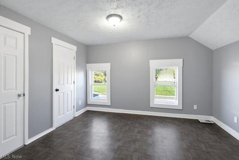 290-292 E South Street Akron OH 44311